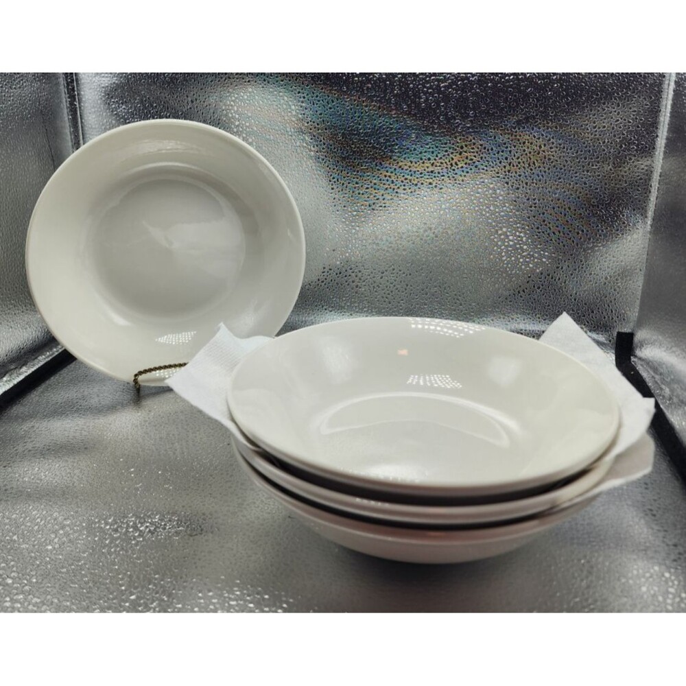 Oneida Grato Porcelain White Soup/Salad/Cereal Bowls (Set of 4) READ!!!
